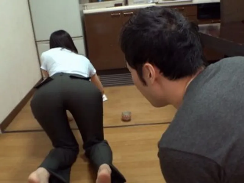 Mẹ vợ yêu khiêu gợi và chàng rể dâm